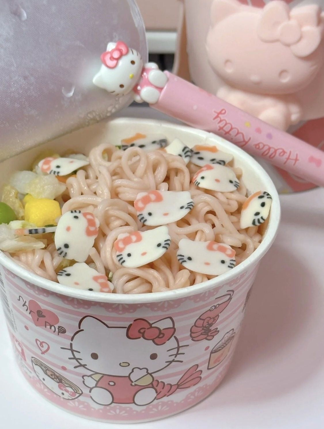 Noodles istantanei Hello Kitty ai Gamberetti